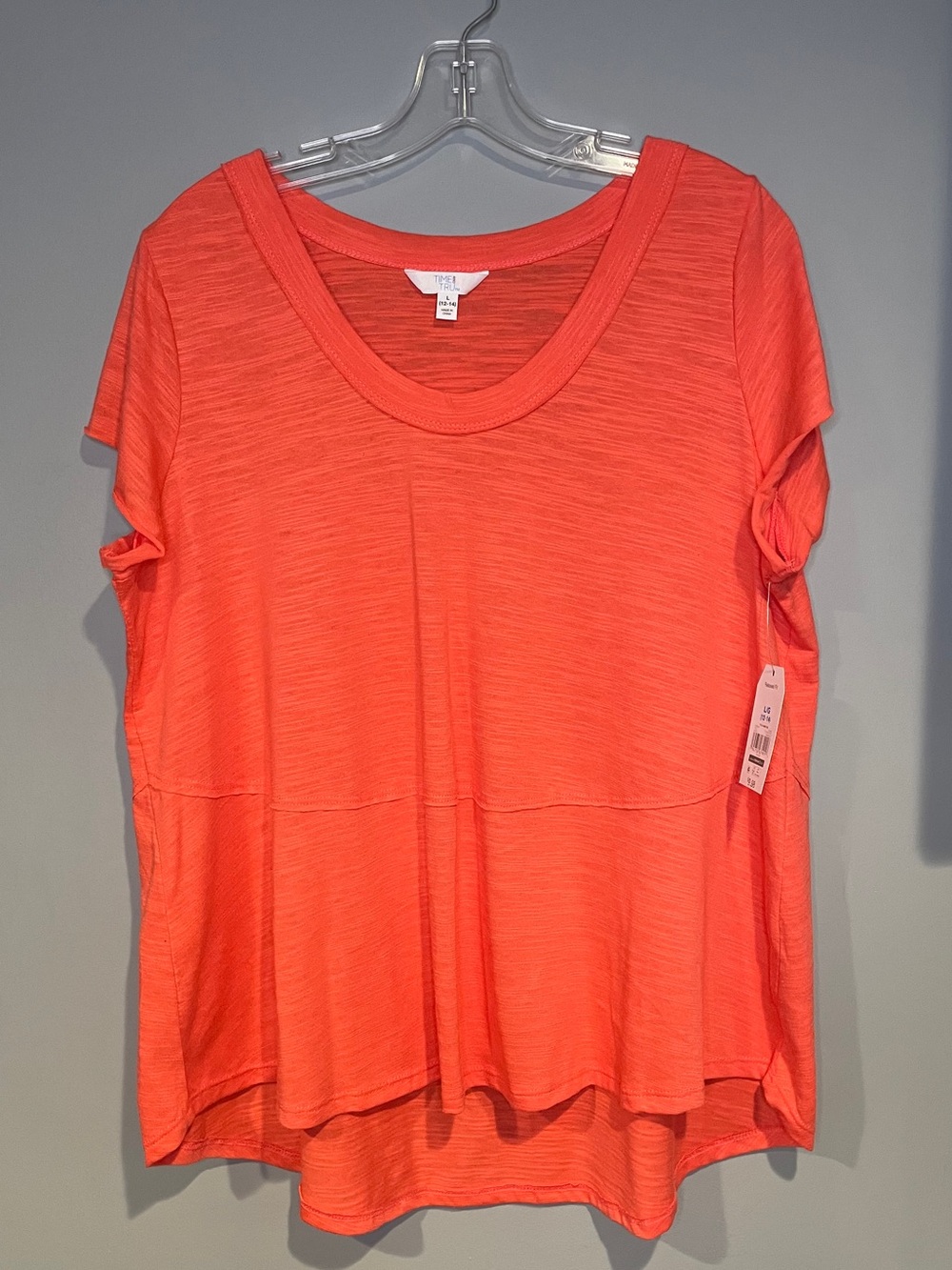 Women’s Time & Tru Scoop Neck Coral Orange Top Size Large